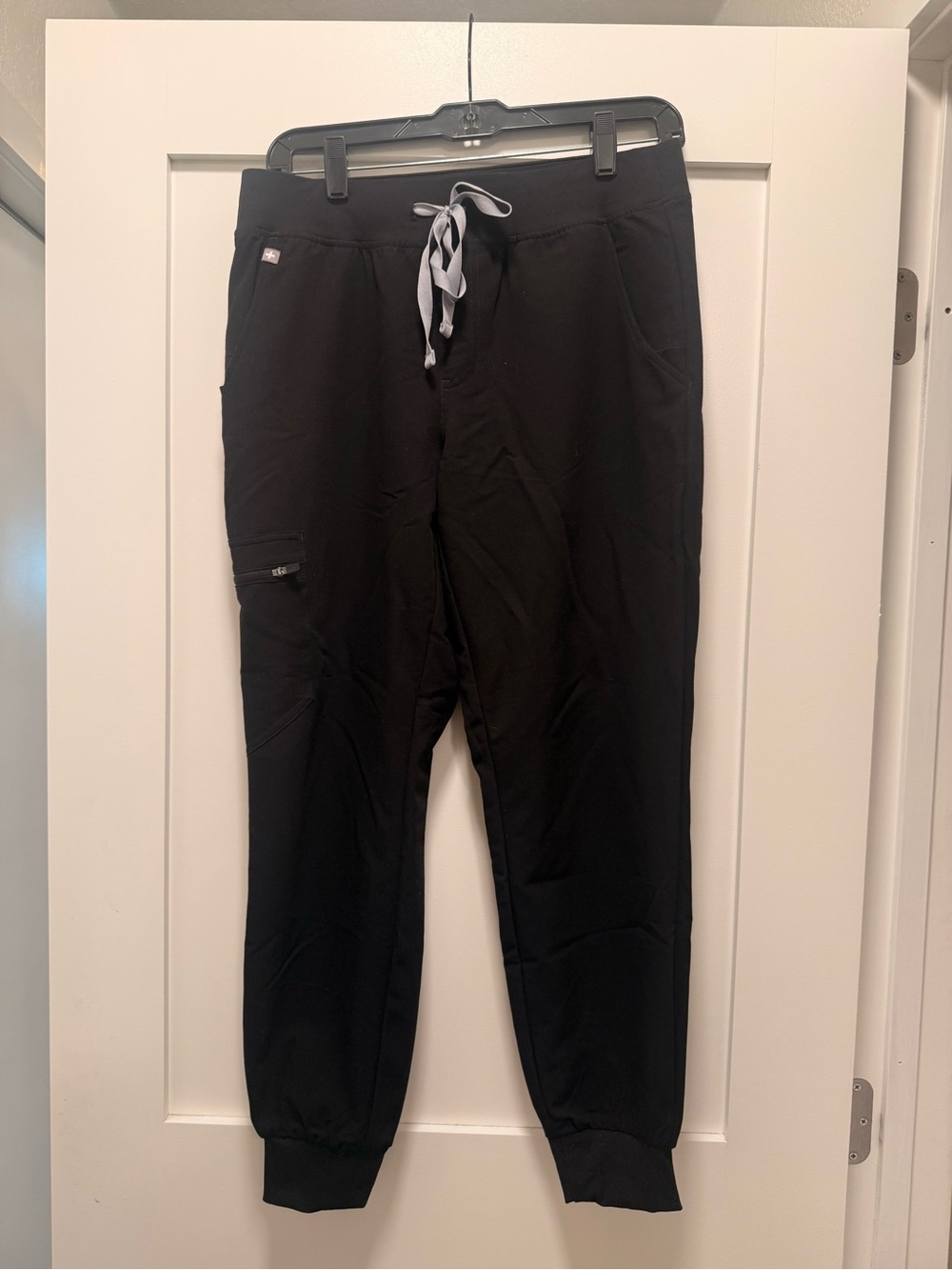 Figs women’s Black Jogger with Gray Drawstring